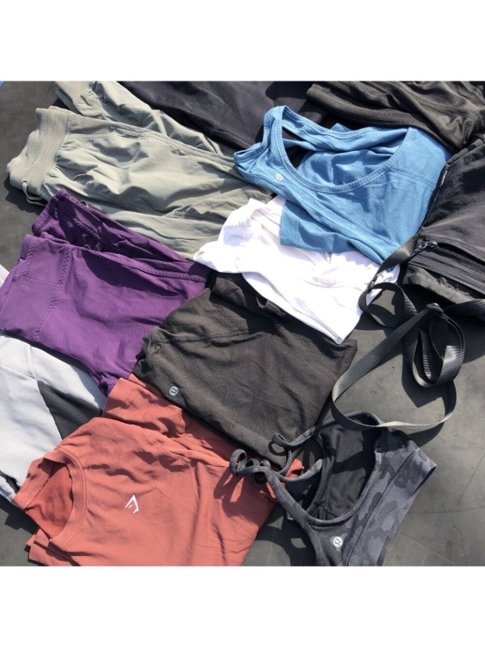 Lululemon & Gymshark Athletic Leggings Tops Sports Bra Mixed Sizes LOT OF 12 - Picture 11 of 11